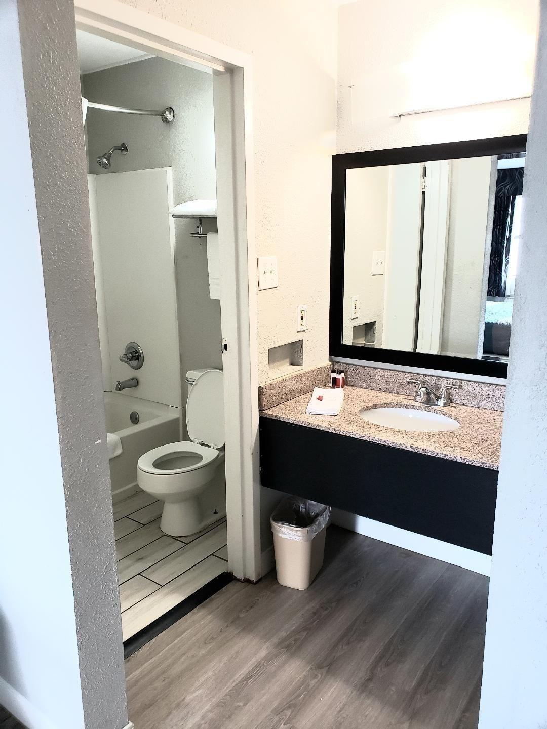 Econo Lodge Mineral Wells Buitenkant foto
